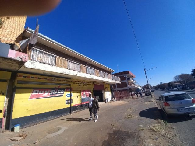Apartment for sale in Vosloorus, Gauteng