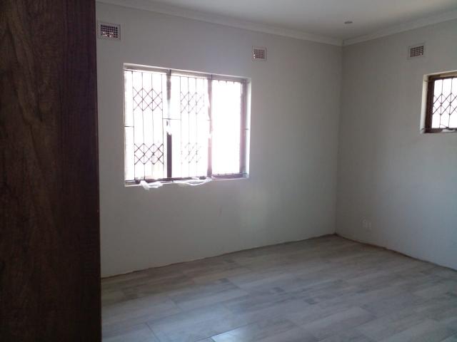 Apartment for rent in Queensburgh, Kwazulu-natal