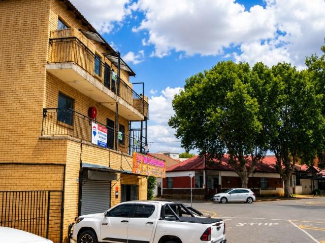 Apartment for sale in Vosloorus, Gauteng