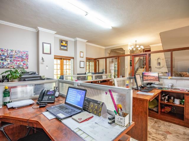 Apartment for sale in Waterkloof, Gauteng