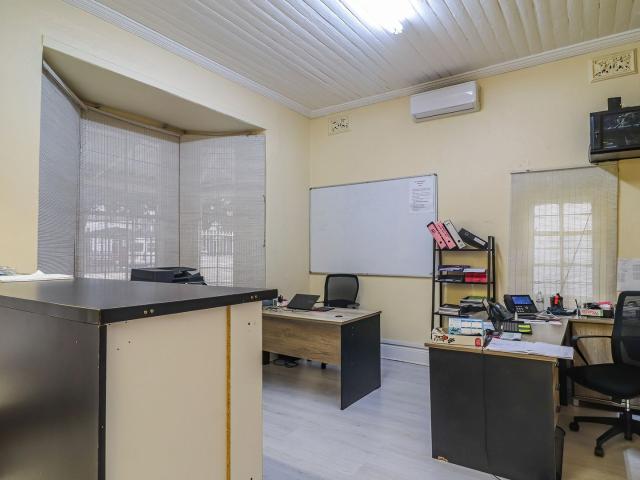 Apartment for sale in Seaview, Kwazulu-natal