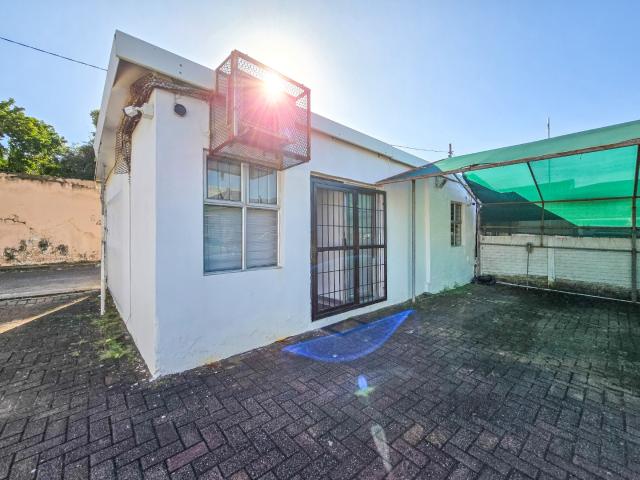 Apartment for sale in Seaview, Kwazulu-natal