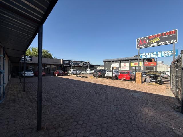 Apartment for sale in Vosloorus, Gauteng