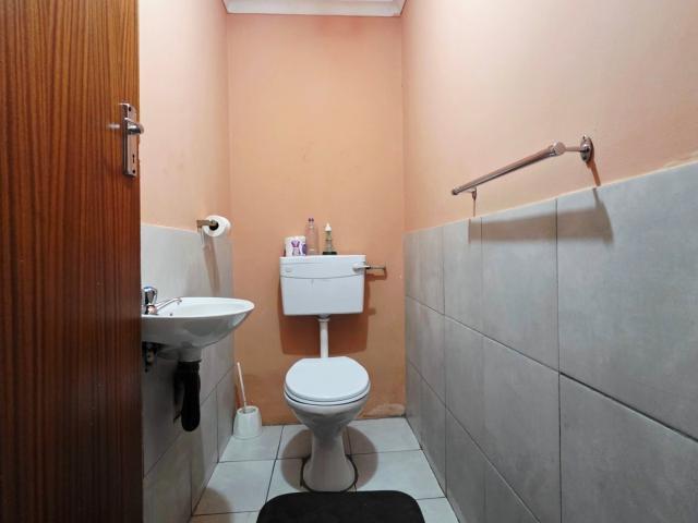 Apartment for sale in Bloemfontein, Free State