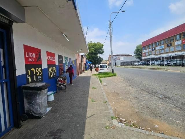 Apartment for sale in Vosloorus, Gauteng