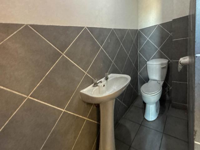 Apartment for sale in Parow, Western Cape