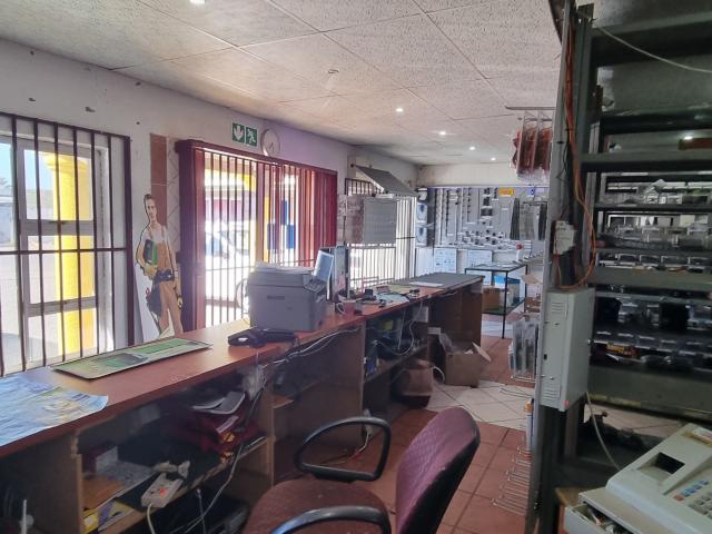 Apartment for sale in Tlhabane, North West