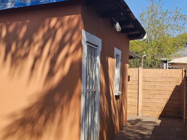 Apartment for sale in Tlhabane, North West