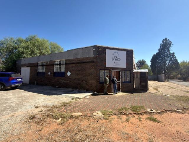 Apartment for sale in Dr Kenneth Kaunda, North West