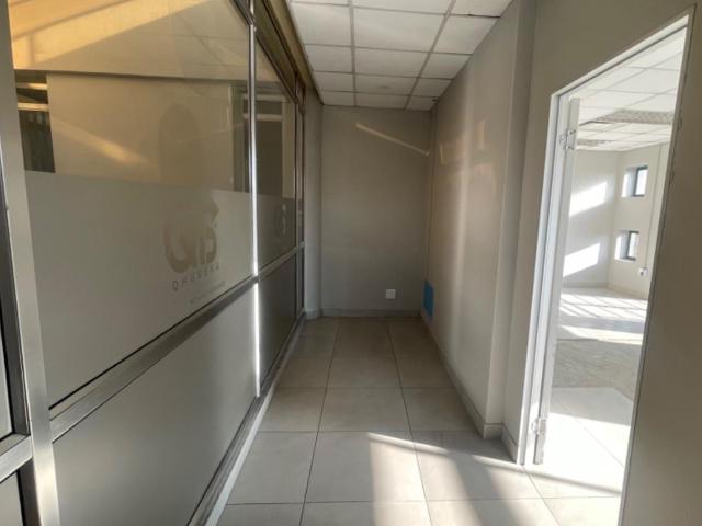Apartment for rent in Paulshof, Alexandra