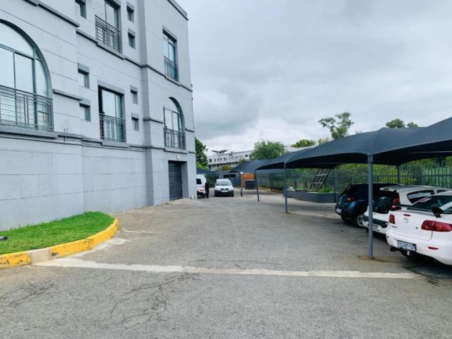 Apartment for rent in Paulshof, Alexandra