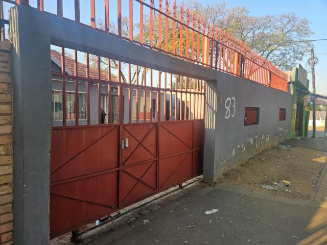 Apartment for sale in Vosloorus, Gauteng