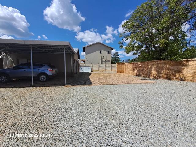 Apartment for sale in Dr Kenneth Kaunda, North West