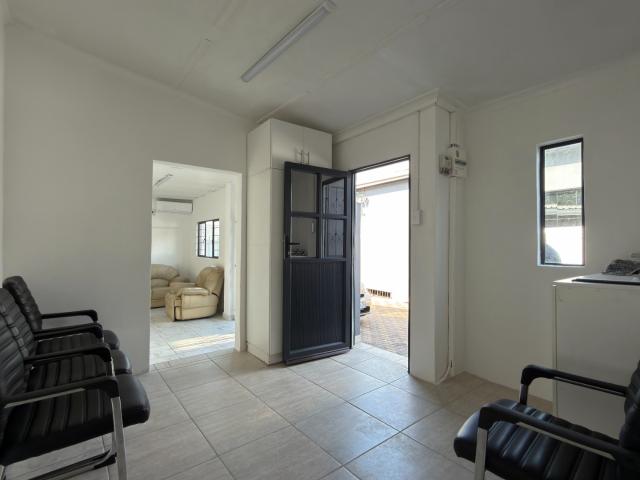 Apartment for rent in Seaview, Kwazulu-natal