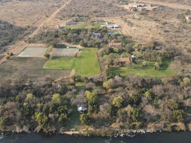 Apartment for sale in Hartbeespoort Dam Nature Reserve, North West