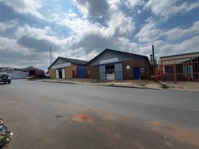 Commercial for sale in Vosloorus, Gauteng