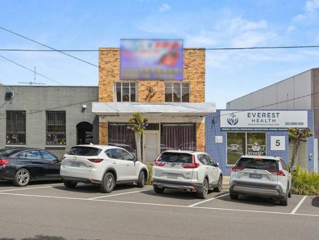 House for sale in Mount Waverley, Victoria