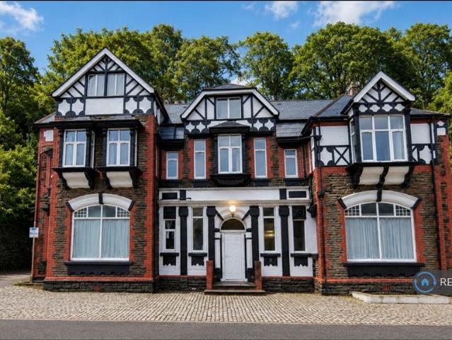Apartment for rent in Llanhilleth, Wales