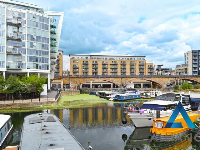 Apartment for rent in Ratcliffe, Greater London