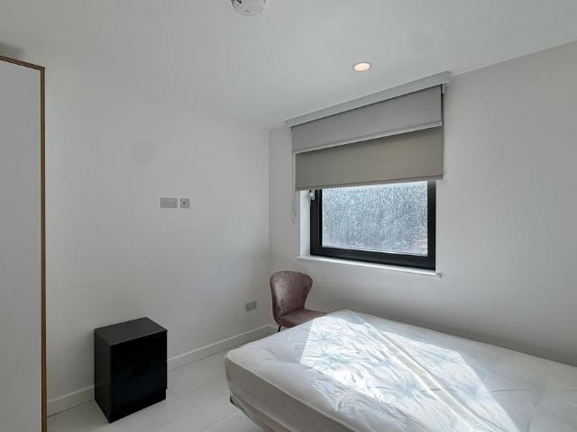 Studio for rent in Limehouse, Greater London