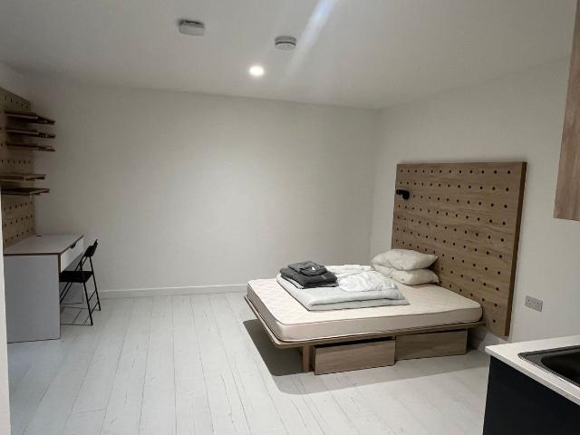 Studio for rent in Limehouse, Greater London