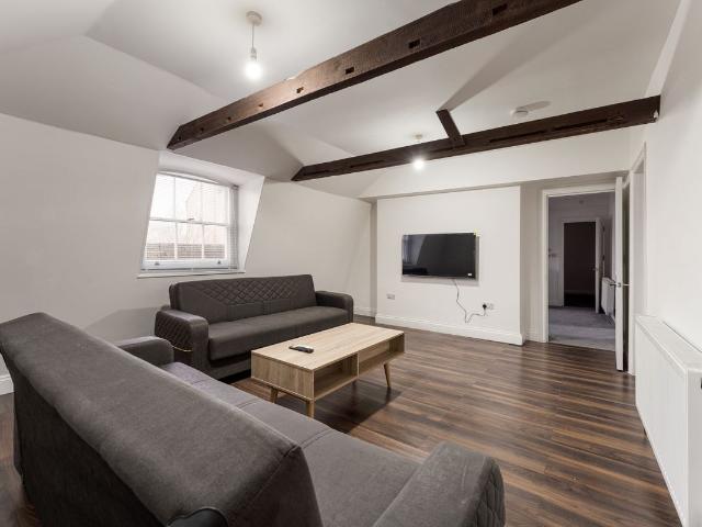 Apartment for rent in Ratcliffe, Greater London