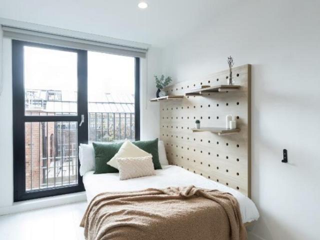 House for rent in Limehouse, Greater London