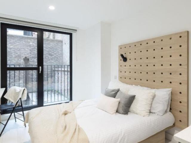 House for rent in Limehouse, Greater London