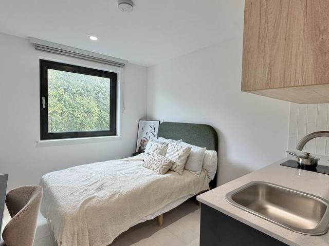 Apartment for rent in Limehouse, Greater London