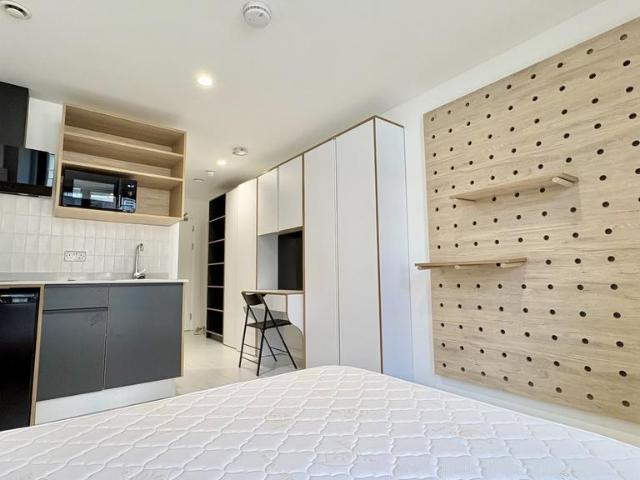 Apartment for rent in Limehouse, Greater London