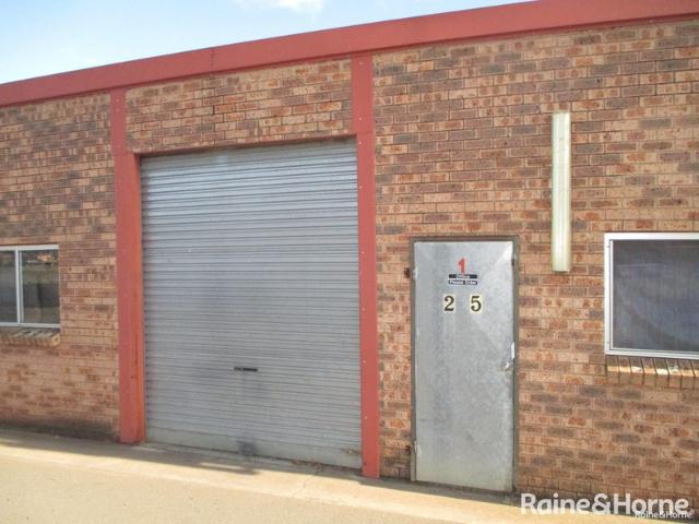 Retail for rent in North Tamworth, Tamworth