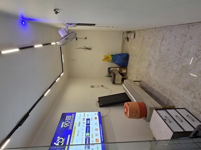 Commercial for sale in Hariana