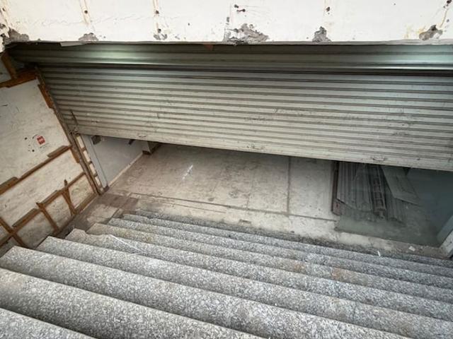 Commercial for sale in Deri
