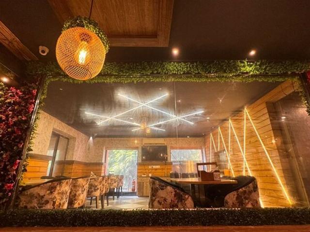 Commercial for sale in Calcutta, West Bengal