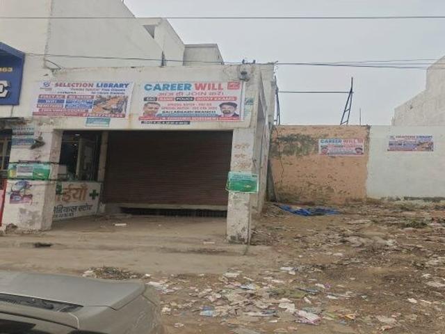 Commercial for rent in Hariana