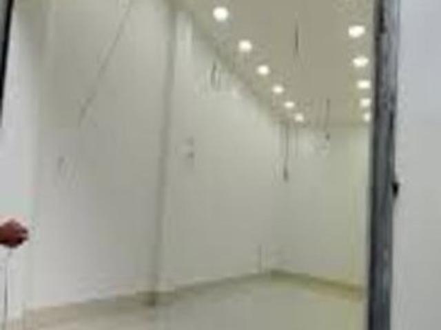 Commercial for rent in Calcutta, West Bengal