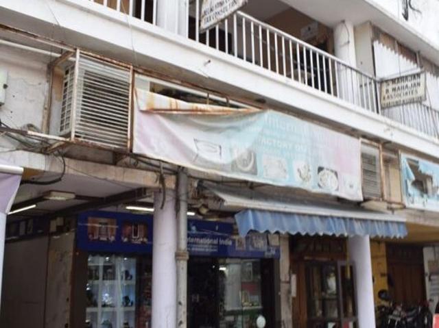 Commercial for rent in Hariana