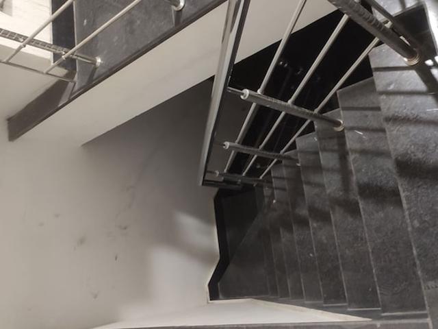Commercial for rent in Hariana