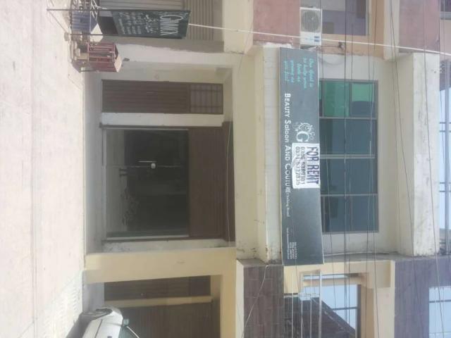 Commercial for rent in Multan, Islamabad Capital Territory