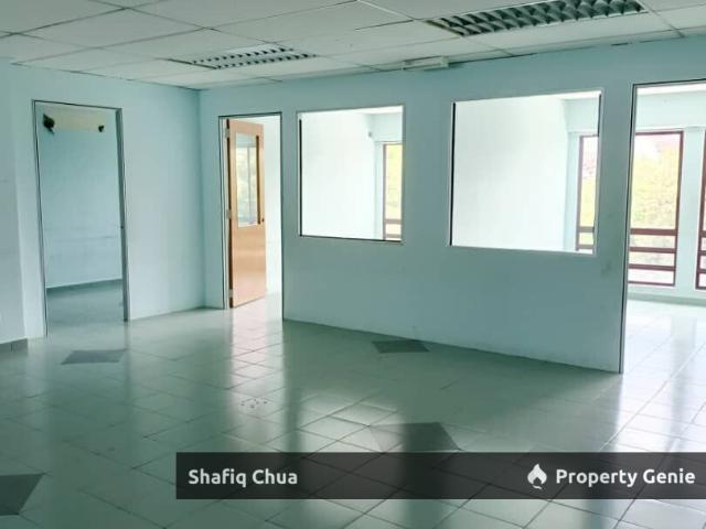 Shop Office for sale in Langat, Selangor