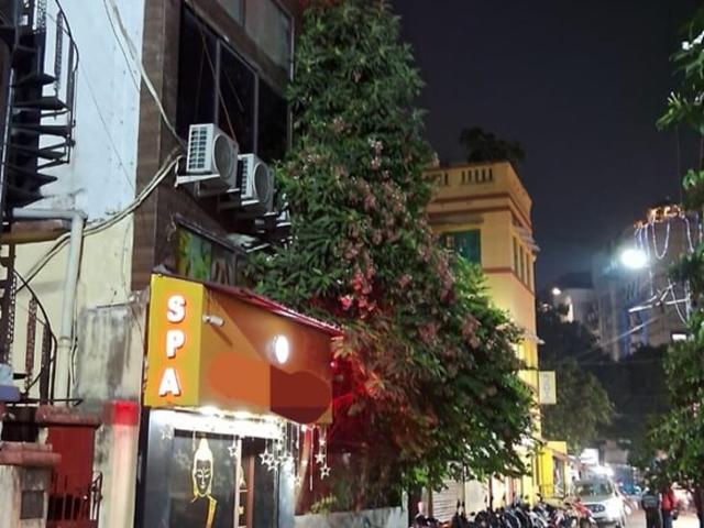 Commercial for sale in Calcutta, West Bengal