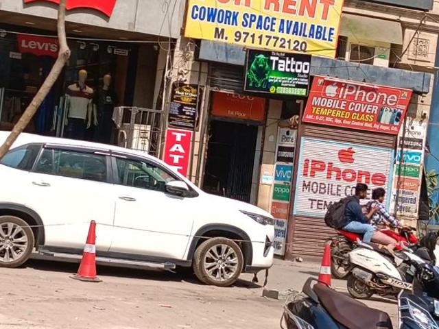 Commercial for rent in Deri