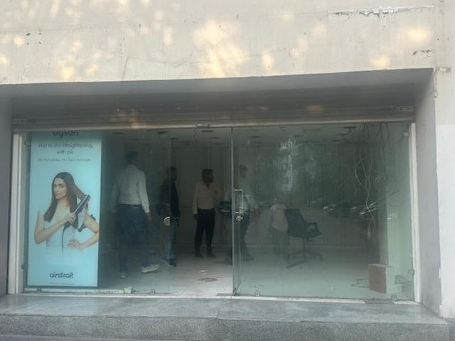 Commercial for rent in Calcutta, West Bengal
