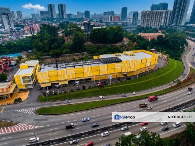 Shop for sale in Seri Kembangan, Majlis Bandaraya Subang Jaya
