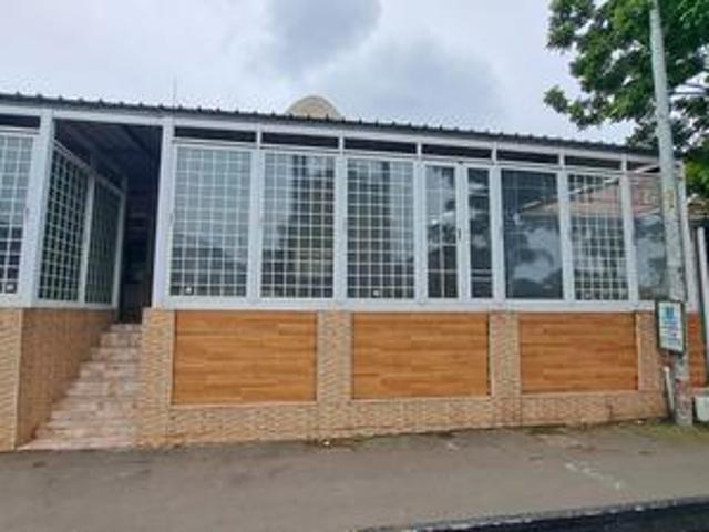 Commercial for sale in Seaview, Kwazulu-natal