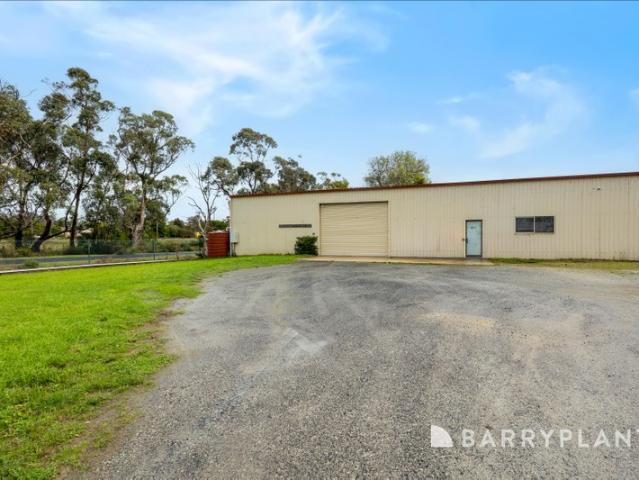 Warehouse for rent in Nyora, Victoria