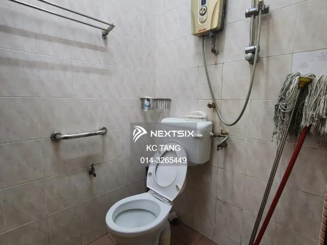 Shop for rent in Alam Impian, Selangor