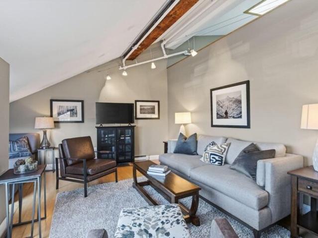 Condo for sale in Peaks Island, Maine