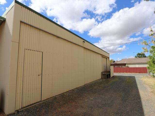 Warehouse for rent in Junee Reefs, New South Wales