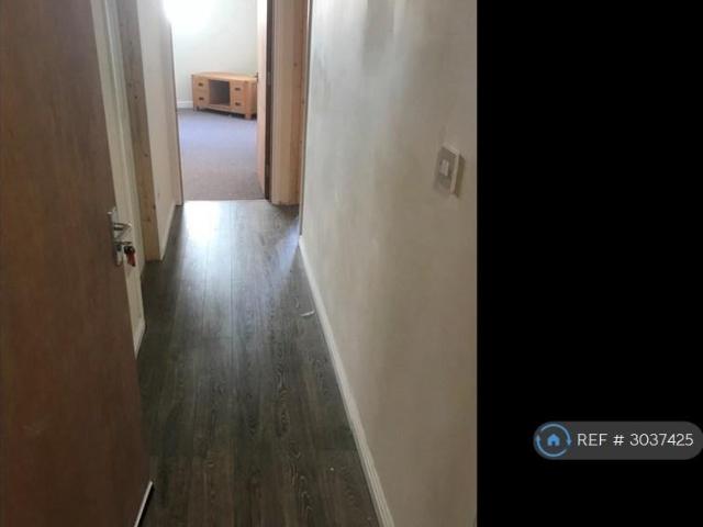 Apartment for rent in Bargoed, Wales